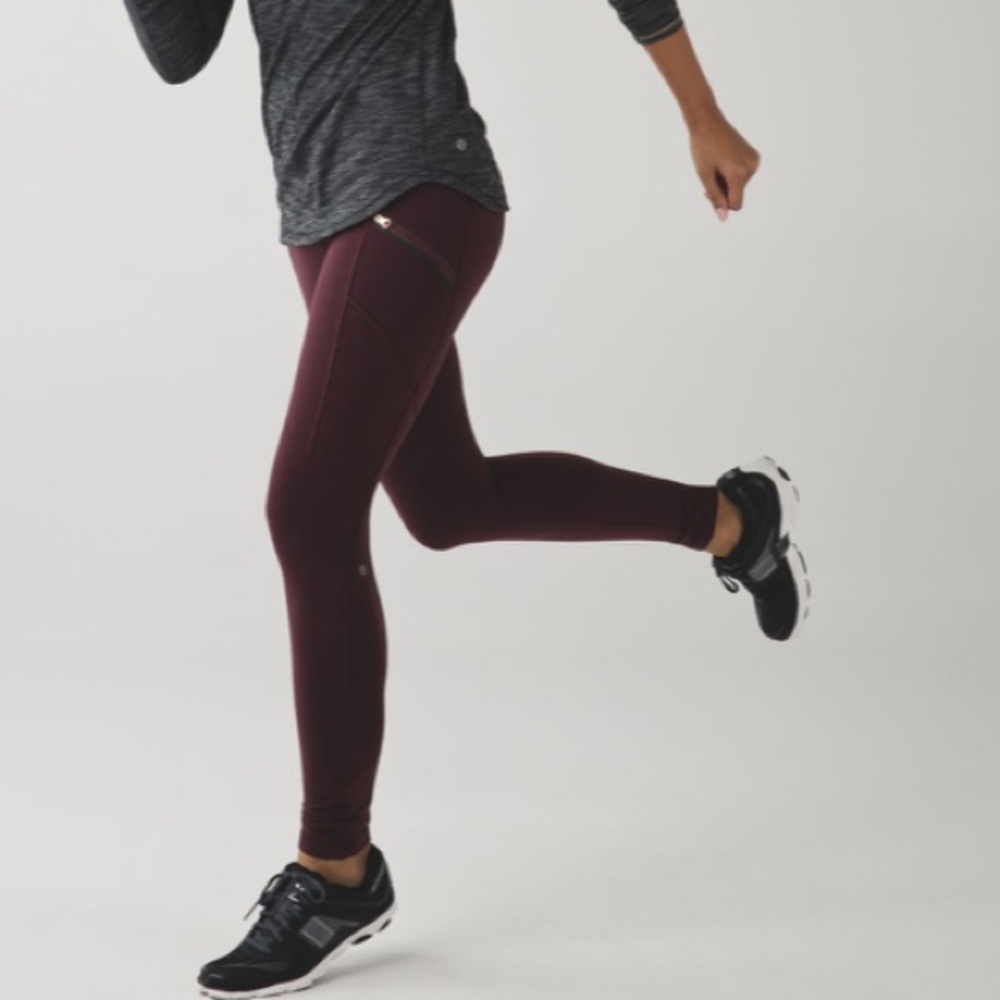 Lululemon Toasty Tech Tight II
Bordeaux Drama / Painted Animal Bordeaux Drama